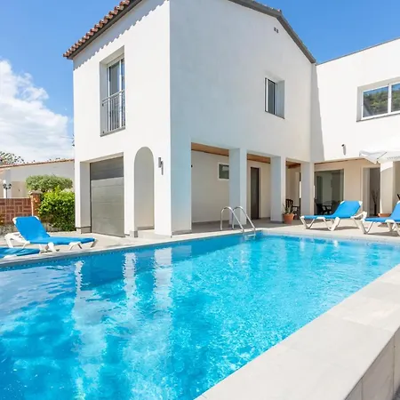 Goldhome - New House With Private Heated Pool, Parking, Wifi, Games Empuriabrava