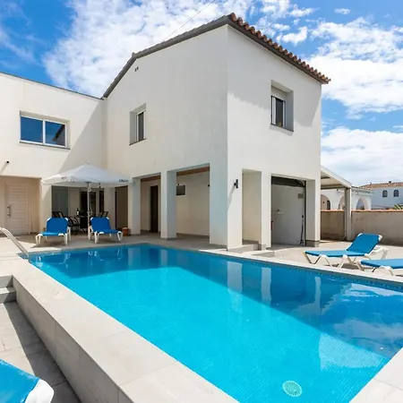 Goldhome - New House With Private Heated Pool, Parking, Wifi, Games Villa Empuriabrava